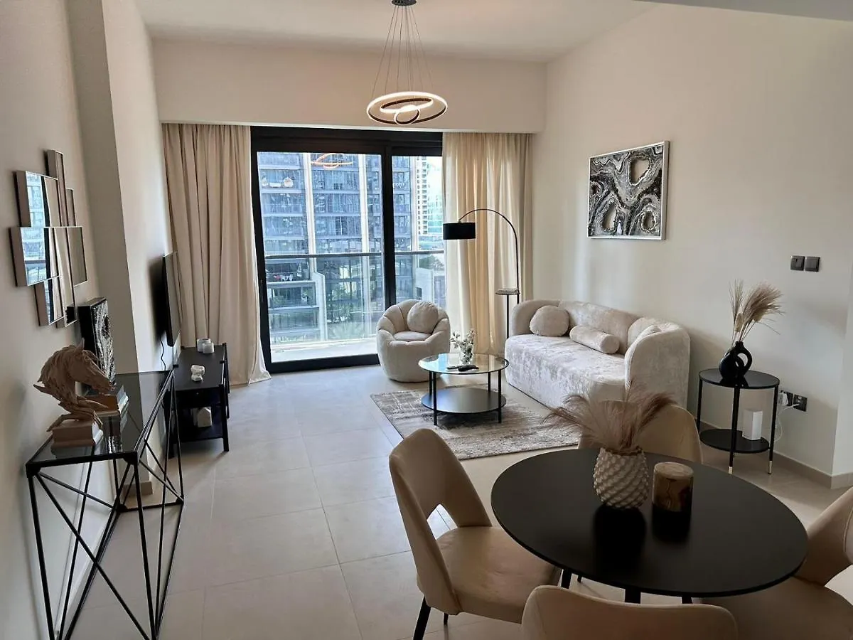 Burj Khalifa View - Modern 1Bdr Apartment ドバイ アラブ首長国連邦